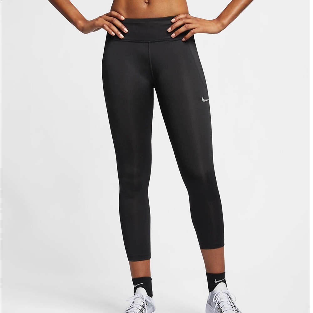 NIKE 7/8 CROP LEGGINGS